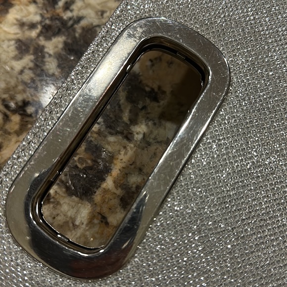 Going out clutch. Silver shiny glittery material - Picture 6 of 6